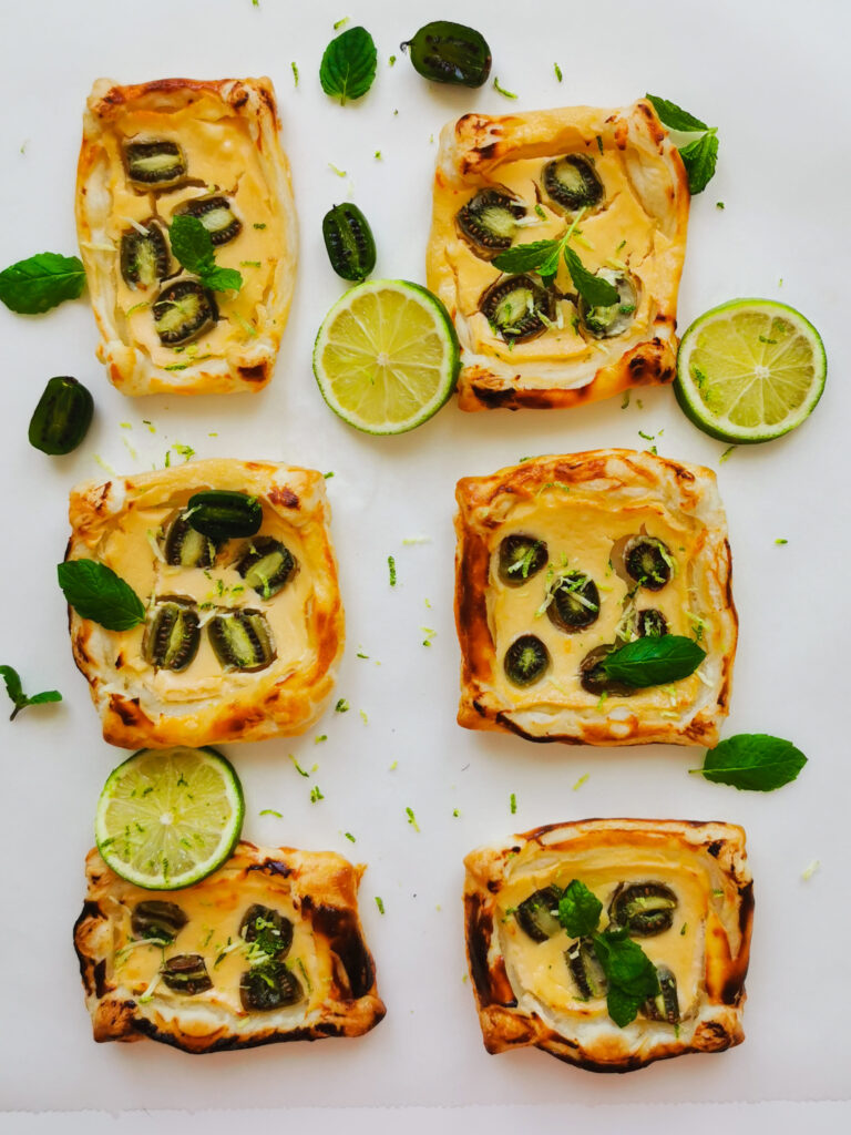 Ekspresowe limonkowe mini serniczki