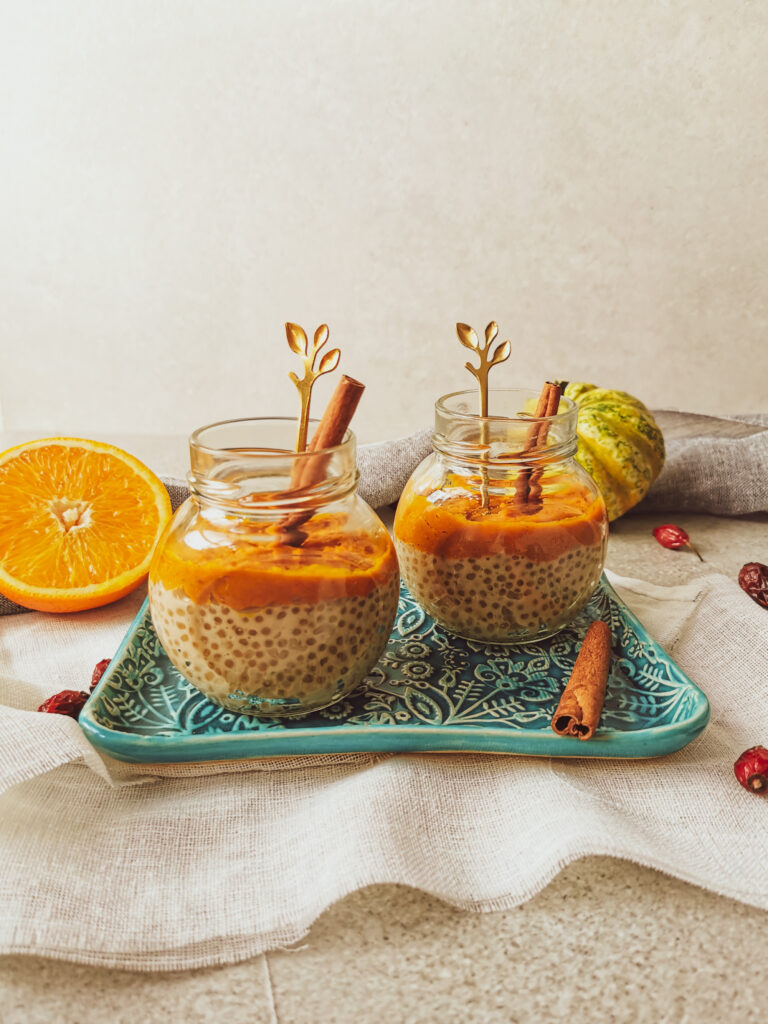 Jesienny pudding z dyniowo-pomarańczowym musem